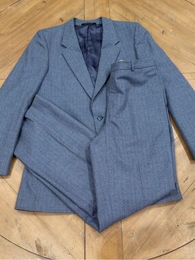 Vintage Yves Saint Laurent Men’s Blue/Grey Tailored Two-Piece Suit.